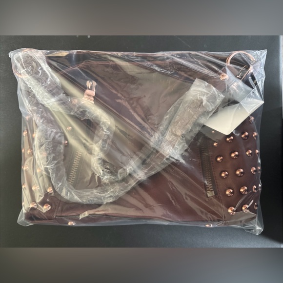 B Makowsky Soft Leather Brown Shoulder/CrossbodyPurse Rosetone Stud Hardware NWT - Picture 16 of 16